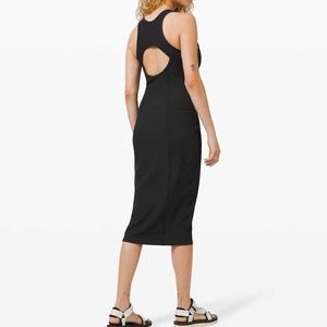 Lululemon brunch and back dress